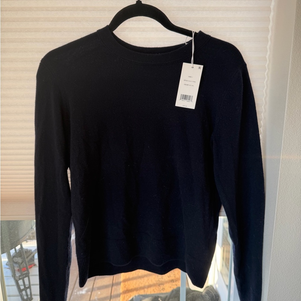 Women’s Vince Cashmere Sweater-never worn!